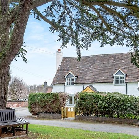 Cedar House Cottage Kingsbury Exterior foto